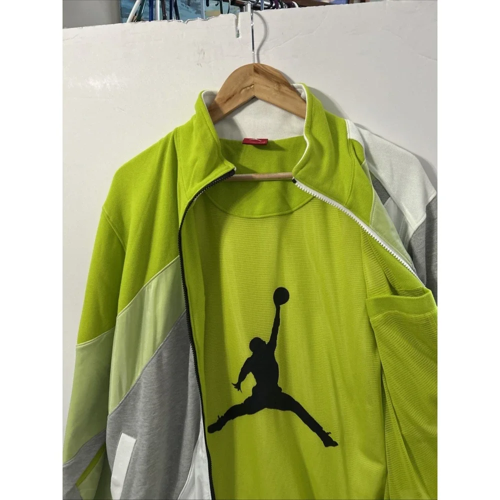 RARE Air Jordan Men's Full Zip Track Jacket World Map Continents Graphics 256103